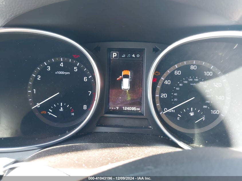 2017 Hyundai Santa Fe Sport 2.4L VIN: 5NMZUDLB8HH019990 Lot: 41043196