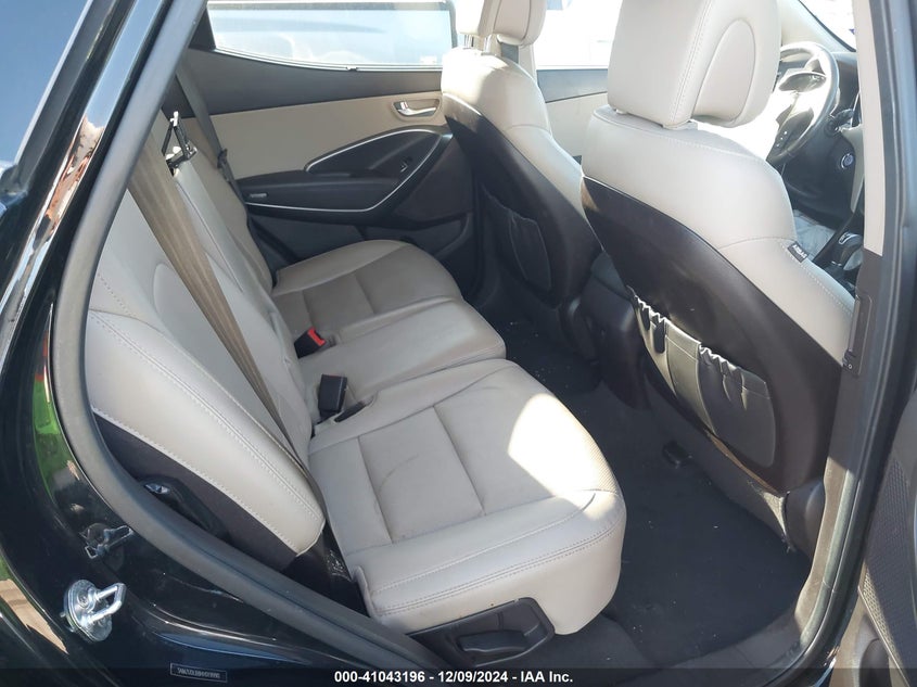 2017 Hyundai Santa Fe Sport 2.4L VIN: 5NMZUDLB8HH019990 Lot: 41043196