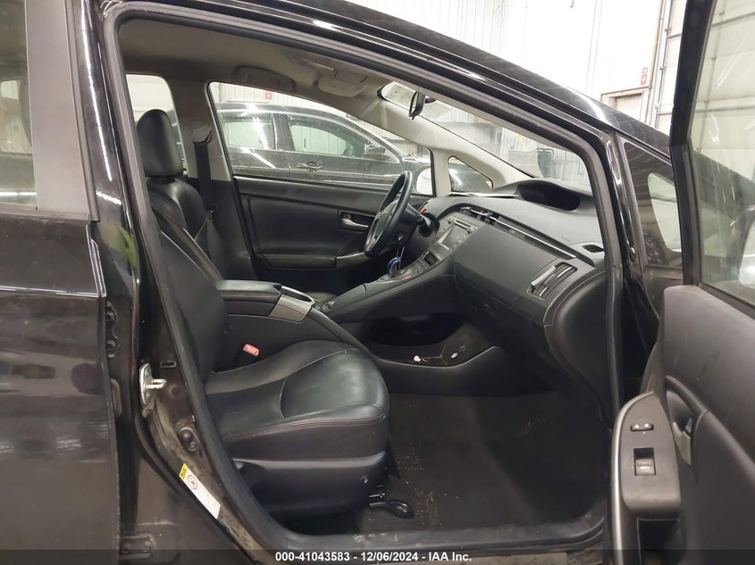 2013 TOYOTA PRIUS VIN: JTDKN3DU9D5625563