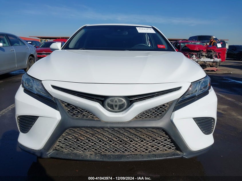 2018 TOYOTA CAMRY SE - 4T1B11HK6JU527368