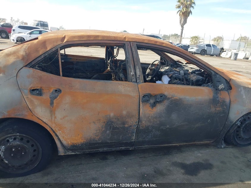 2017 TOYOTA COROLLA LE - 5YFBURHE6HP714895