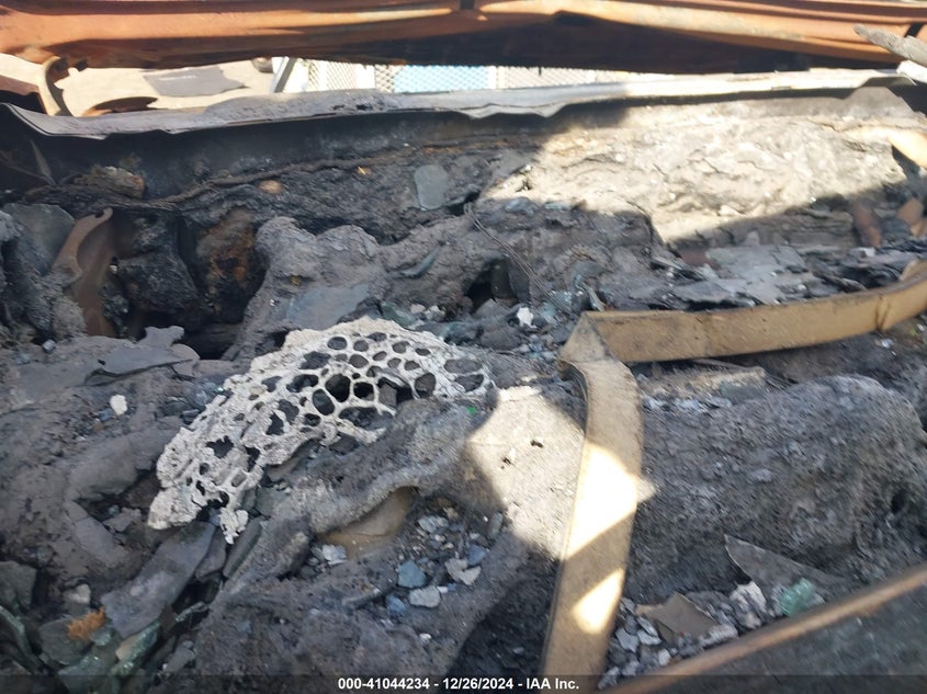 2017 TOYOTA COROLLA LE - 5YFBURHE6HP714895