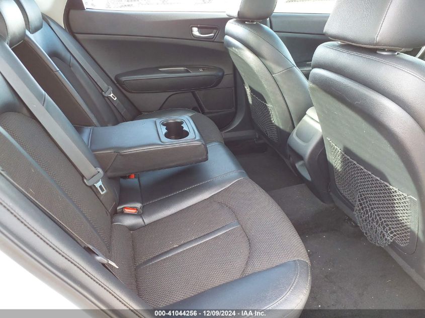 2019 Kia Optima S VIN: 5XXGT4L31KG334865 Lot: 41044256