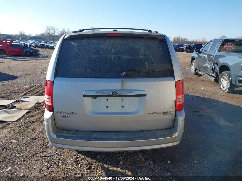 2010 Chrysler Town & Country Touring VIN: 2A4RR5D17AR119369 Lot: 41044540