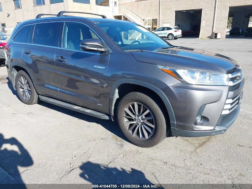 VIN 5TDJGRFH3HS028739 2017 Toyota Highlander, Hybri... no.1