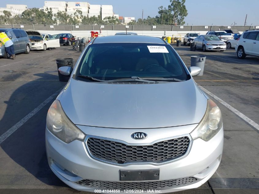 2016 Kia Forte Ex VIN: KNAFX5A86G5522780 Lot: 41044858