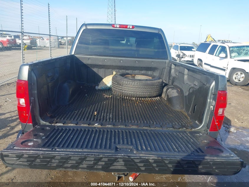 2011 CHEVROLET SILVERADO 1500 VIN: 3GCPKTE39BG212827