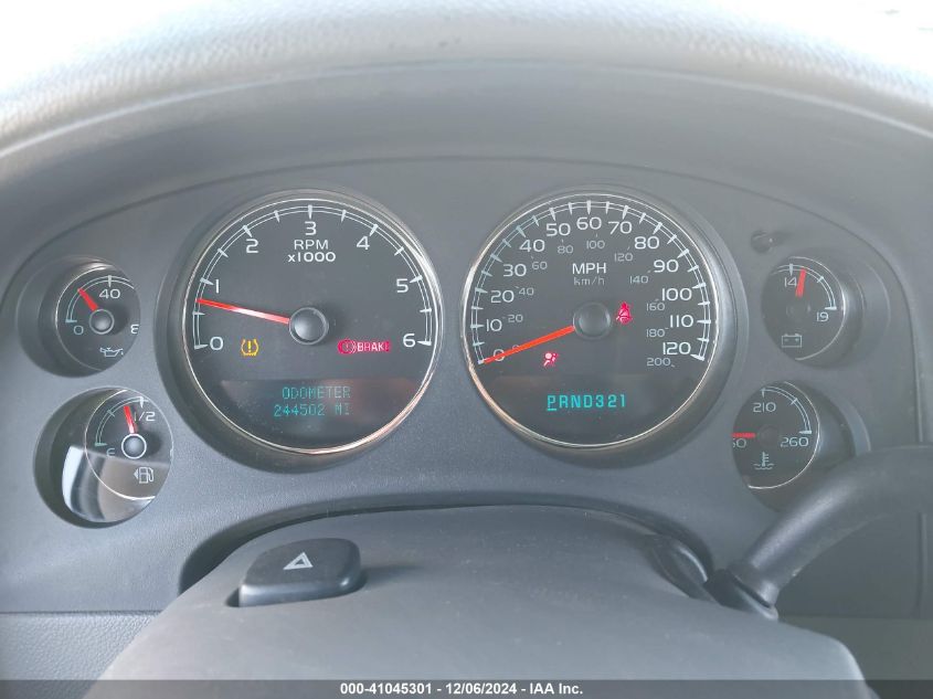 2008 Chevrolet Suburban 1500 Lt VIN: 1GNFC16008R238976 Lot: 41045301