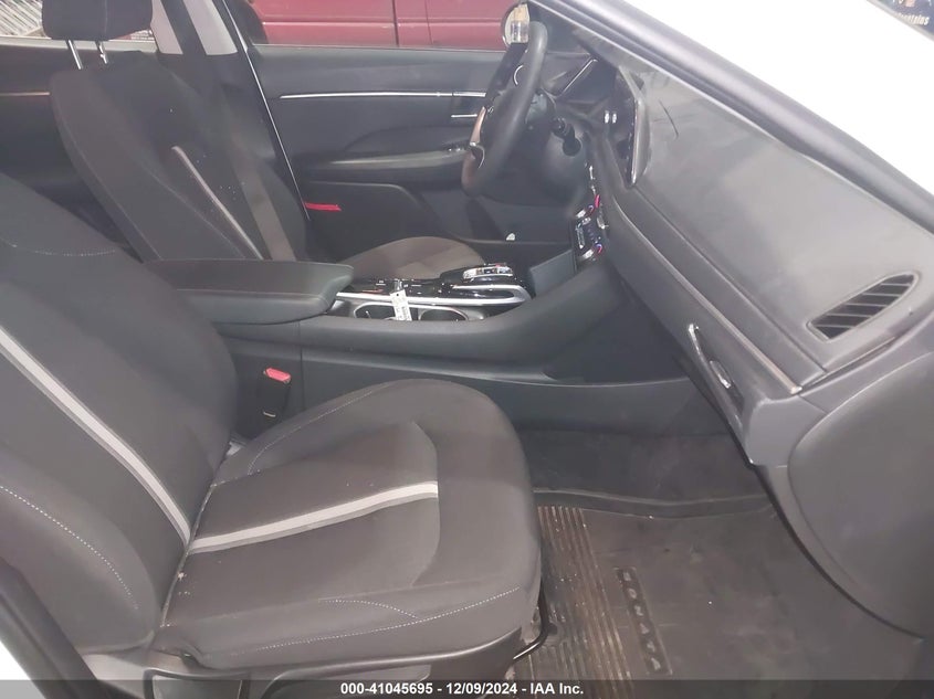 2023 HYUNDAI SONATA VIN: KMHL64JA3PA332654