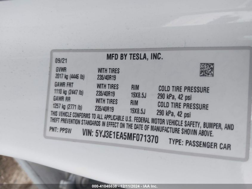 2021 Tesla Model 3 Standard Range Plus Rear-Wheel Drive VIN: 5YJ3E1EA5MF071370 Lot: 41045838