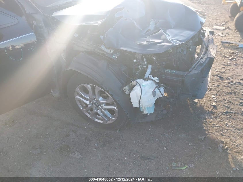 2016 SCION IA VIN: 3MYDLBZV8GY121783