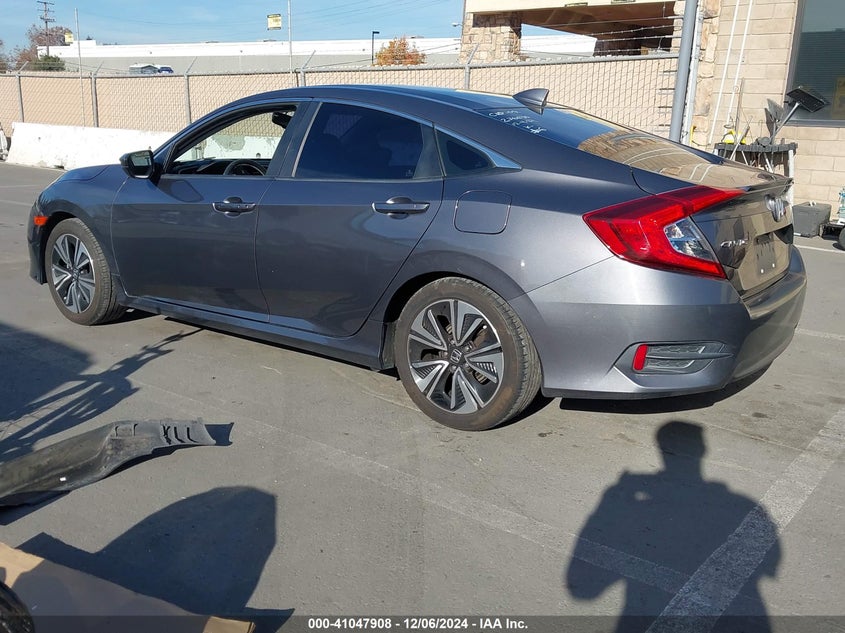 2018 HONDA CIVIC VIN: JHMFC1F78JX011251