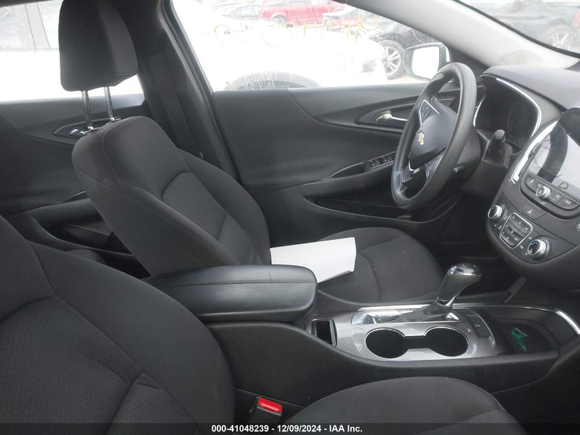 2019 CHEVROLET MALIBU VIN: 1G1ZD5ST3KF165808