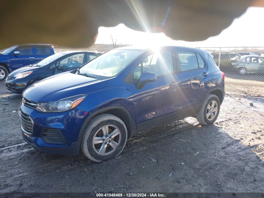 VIN 3GNCJNSB2HL185437 2017 Chevrolet Trax, LS no.2