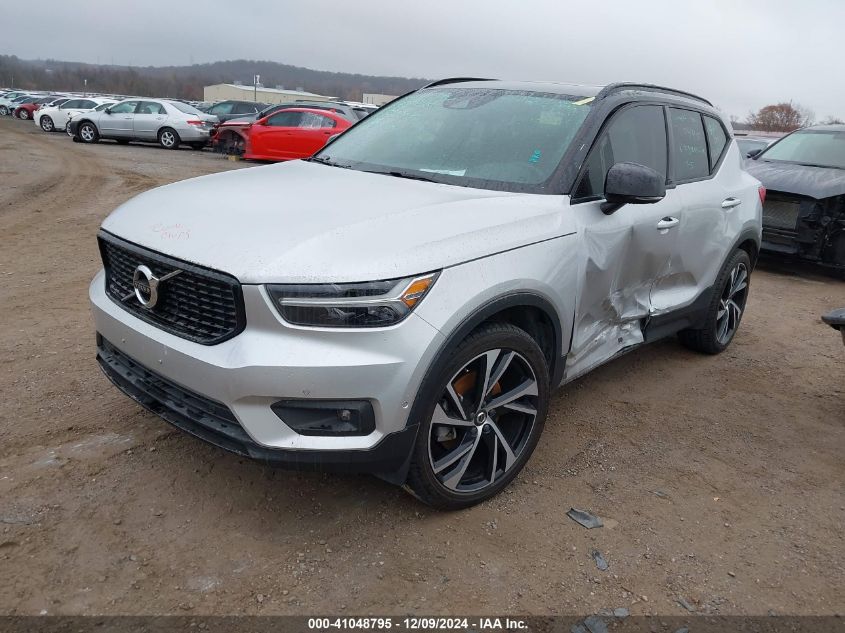 VIN YV4162UM8K2102615 2019 VOLVO XC40 no.2