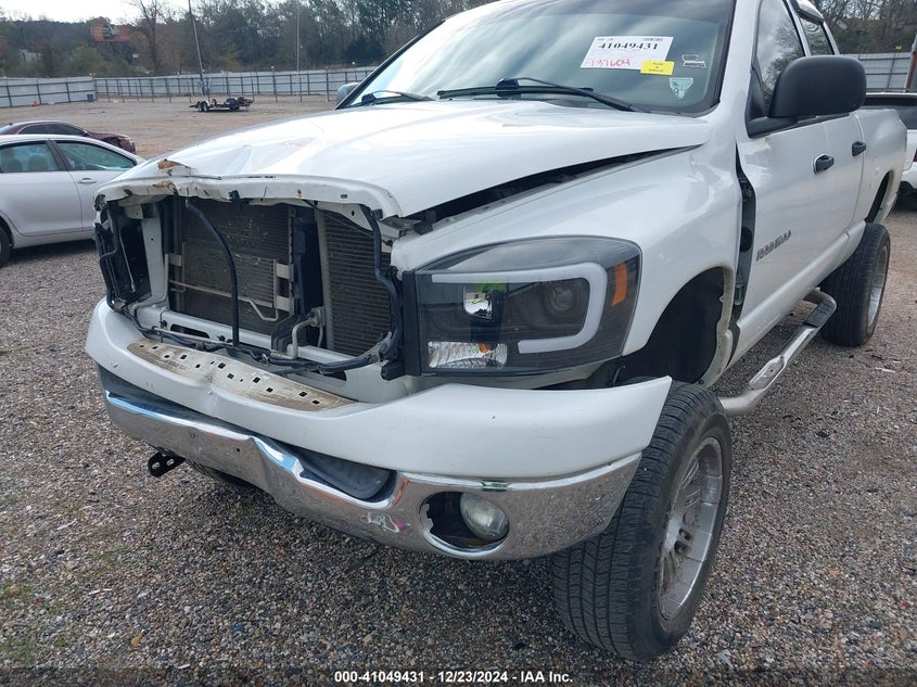 2007 Dodge Ram 1500 Slt/Trx4 Off Road/Sport VIN: 1D7HU18P27S229962 Lot: 41049431