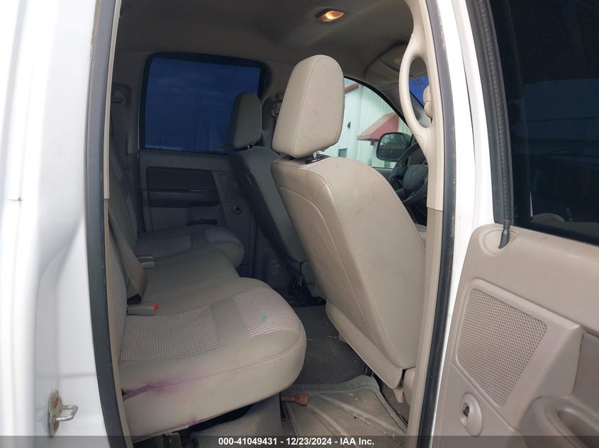 2007 Dodge Ram 1500 Slt/Trx4 Off Road/Sport VIN: 1D7HU18P27S229962 Lot: 41049431