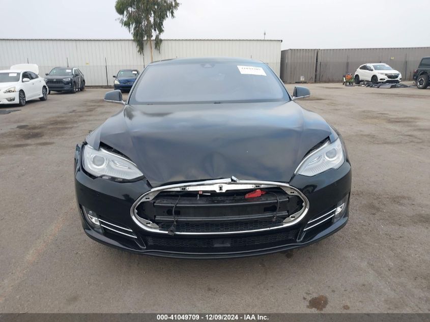 2015 Tesla Model S 70D/85D/P85D VIN: 5YJSA1S25FF088435 Lot: 41049709