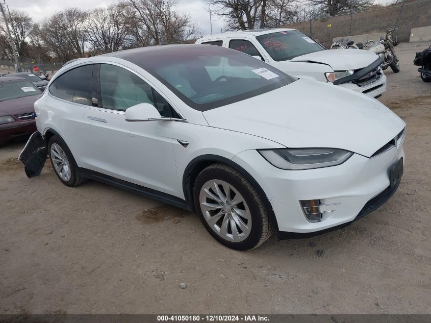 VIN 5YJXCDE25KF185027 2019 Tesla Model X, 100D/75D/... no.1