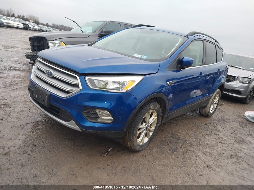 VIN 1FMCU9GD0JUC99459 2018 FORD ESCAPE SE