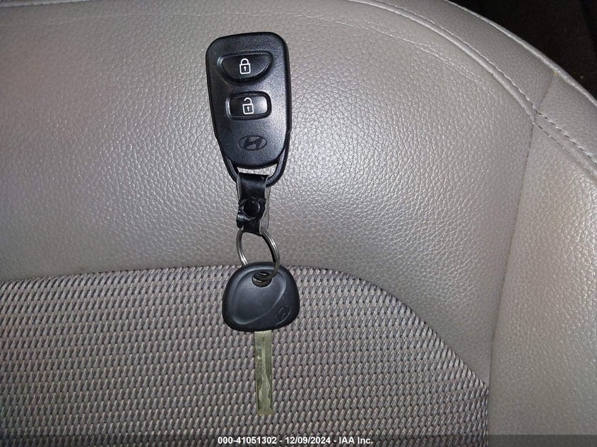 2014 HYUNDAI TUCSON SE - KM8JUCAG0EU924598