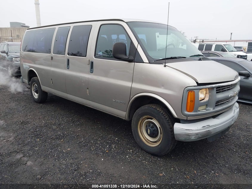 2001 CHEVROLET EXPRESS