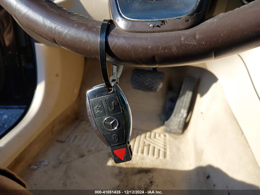 2017 MERCEDES-BENZ C 300 4MATIC/LUXURY 4MATIC/SPORT 4MATIC - 55SWF4KB1HU207653