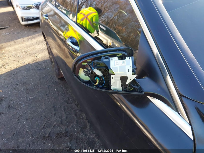 2017 MERCEDES-BENZ C 300 4MATIC/LUXURY 4MATIC/SPORT 4MATIC - 55SWF4KB1HU207653