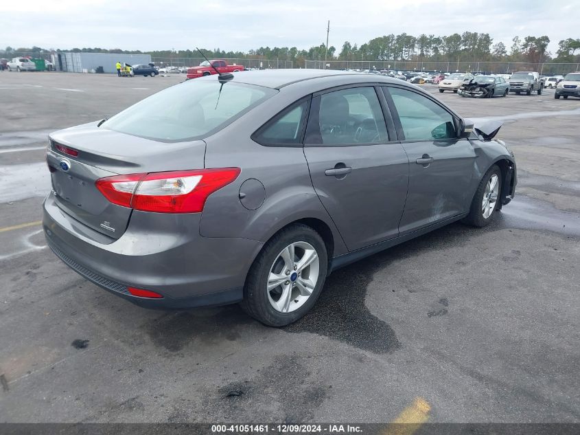 VIN 1FADP3F25EL425393 2014 Ford Focus, SE no.4