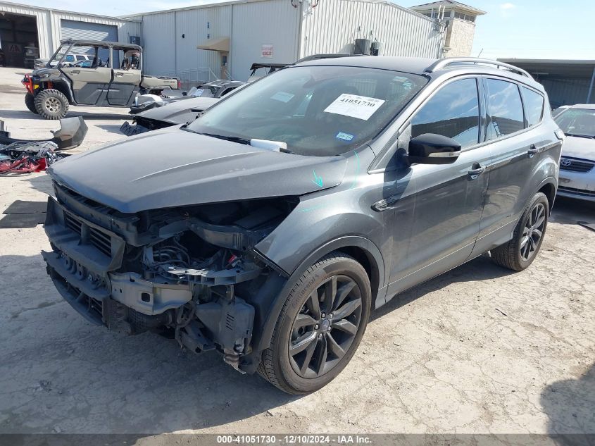 VIN 1FMCU0J91HUF06967 2017 FORD ESCAPE no.2