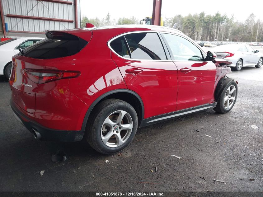 VIN ZASFAKAN7J7B93972 2018 ALFA ROMEO STELVIO no.4