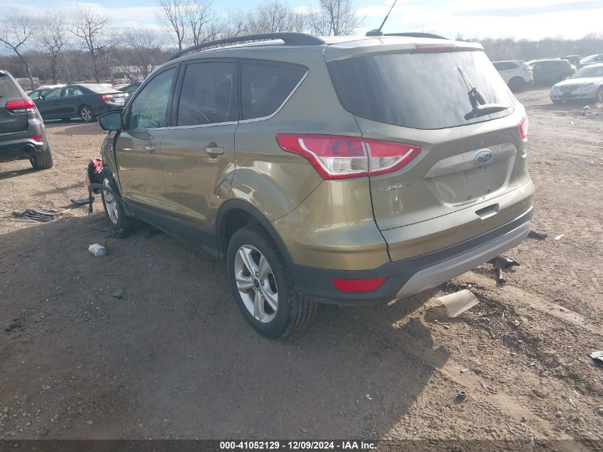 VIN 1FMCU9GX7EUA76447 2014 Ford Escape, SE no.3