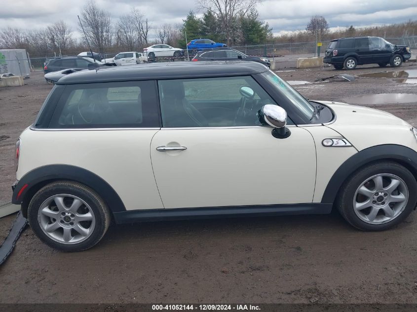 2008 Mini Cooper S VIN: WMWMF73548TV34920 Lot: 41052144