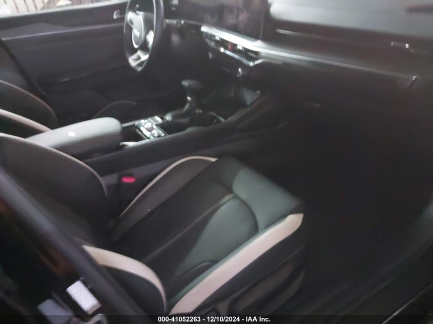 2025 KIA K5 VIN: KNAG64J70S5277007