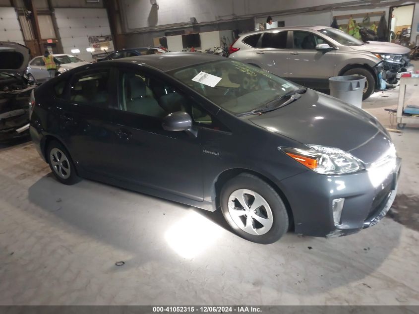 2014 Toyota Prius, Two