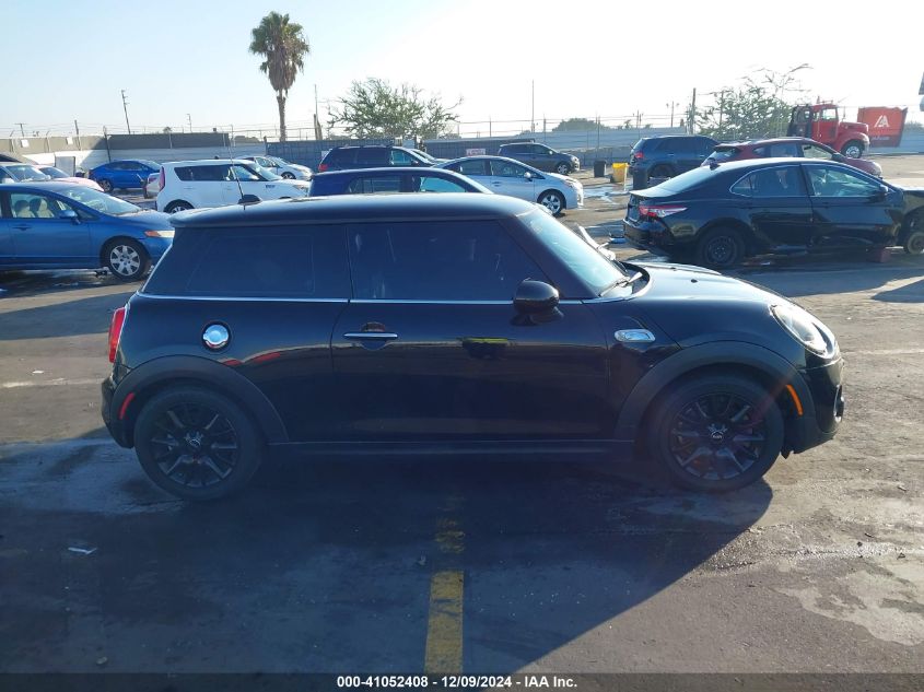 2015 Mini Hardtop Cooper S VIN: WMWXP7C56F2A39182 Lot: 41052408