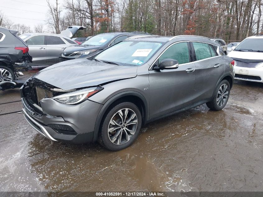 VIN SJKCH5CR4JA058960 2018 INFINITI QX30 no.2