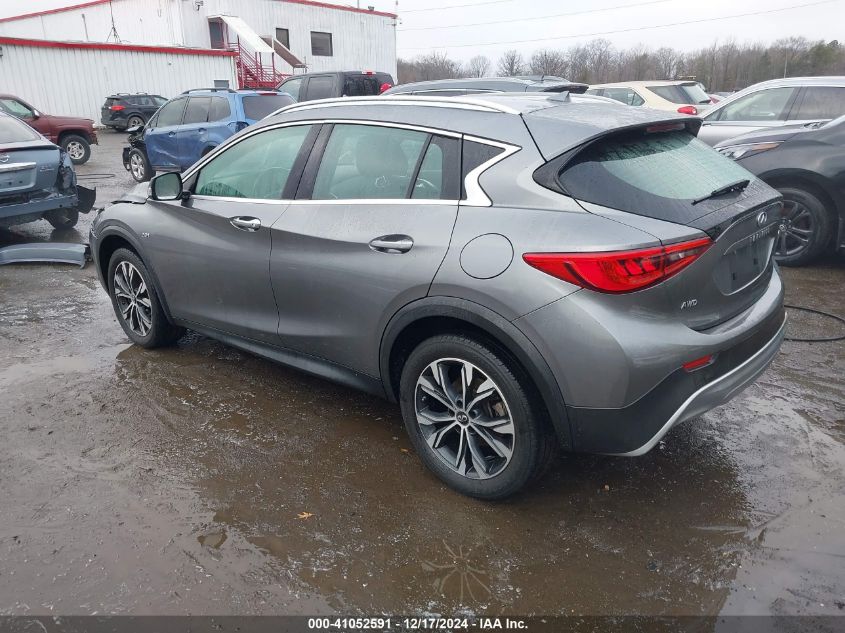 VIN SJKCH5CR4JA058960 2018 INFINITI QX30 no.3