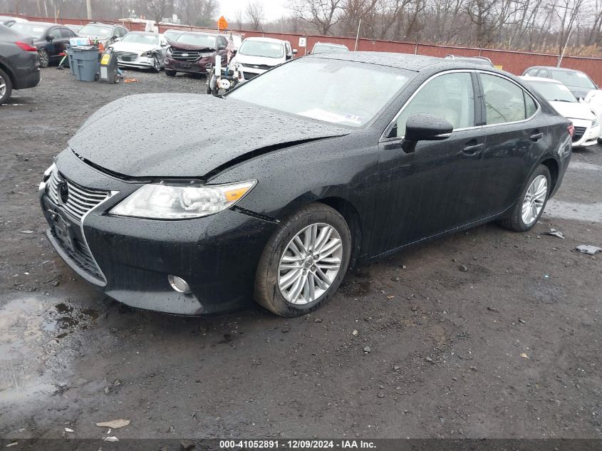 VIN JTHBK1GG8D2040380 2013 Lexus ES, 350 no.2