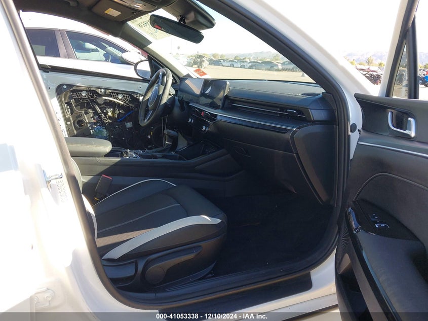 2025 KIA K5 VIN: KNAG64J71S5290056