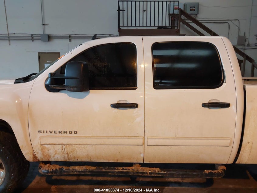 2011 CHEVROLET SILVERADO VIN: 3GCPKSE34BG310982