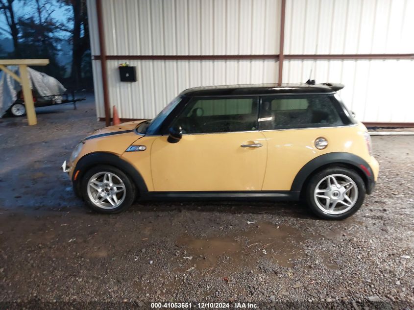 2008 Mini Cooper S VIN: WMWMF73508TV38303 Lot: 41053651