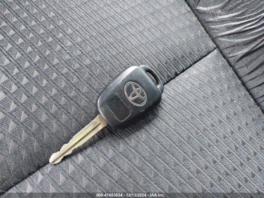 2012 TOYOTA CAMRY VIN: 4T1BF1FK8CU041233