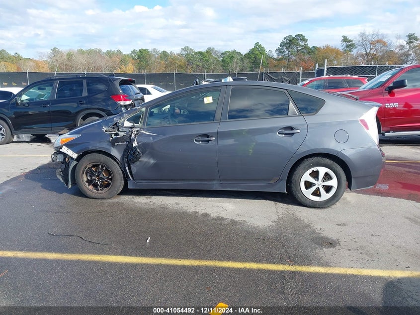 2015 TOYOTA PRIUS TWO - JTDKN3DU8F0464199