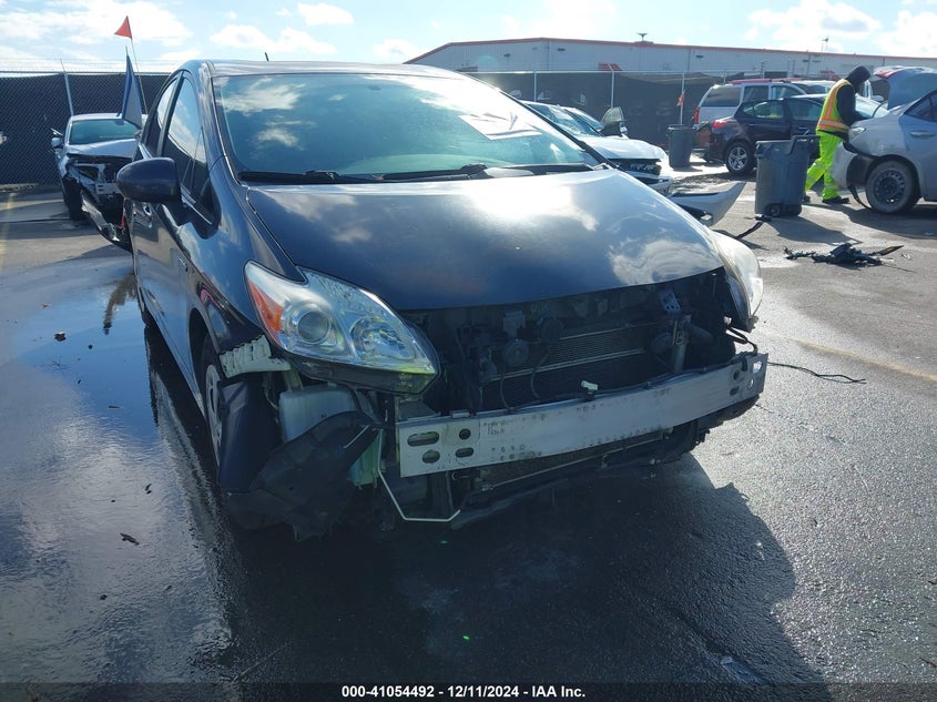 2015 TOYOTA PRIUS TWO - JTDKN3DU8F0464199