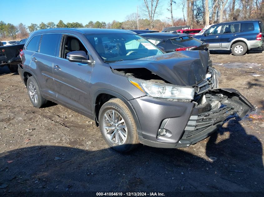 VIN 5TDJZRFHXJS556696 2018 Toyota Highlander, Xle no.1