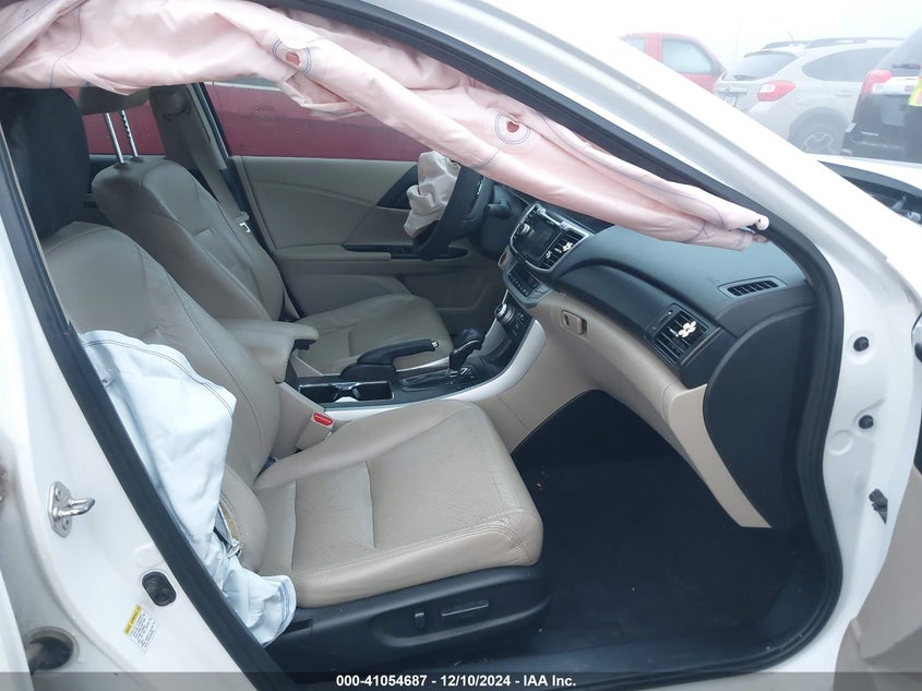 2015 HONDA ACCORD VIN: 1HGCR3F99FA035537