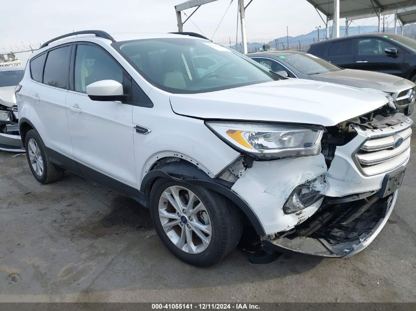 VIN 1FMCU0GD0JUC88232 2018 FORD ESCAPE no.1