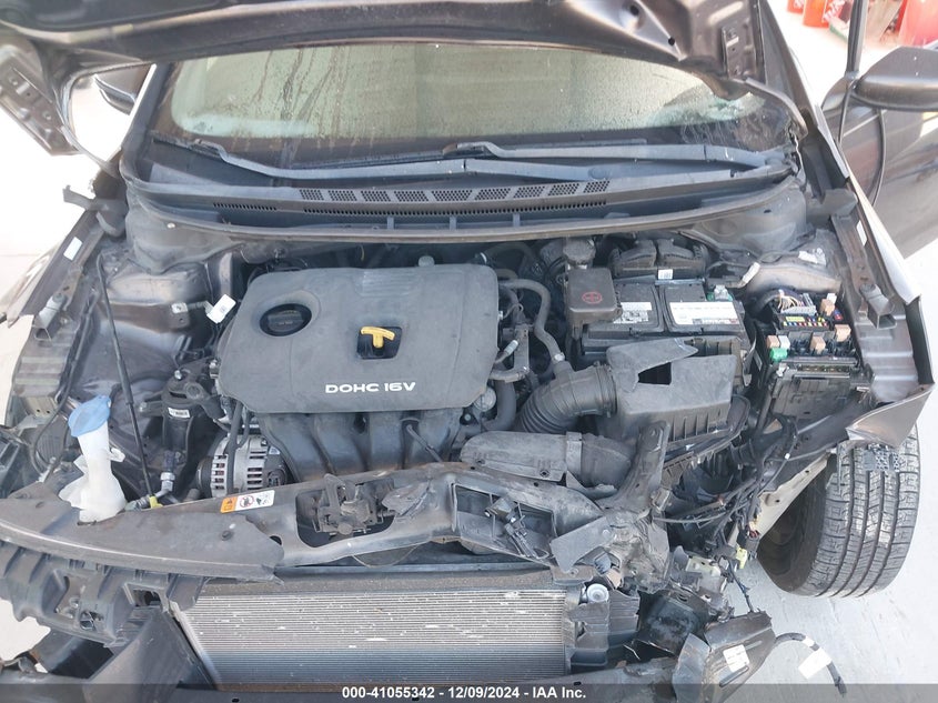 2017 KIA FORTE VIN: 3KPFK4A79HE156497
