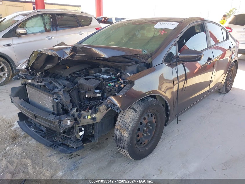 2017 KIA FORTE VIN: 3KPFK4A79HE156497